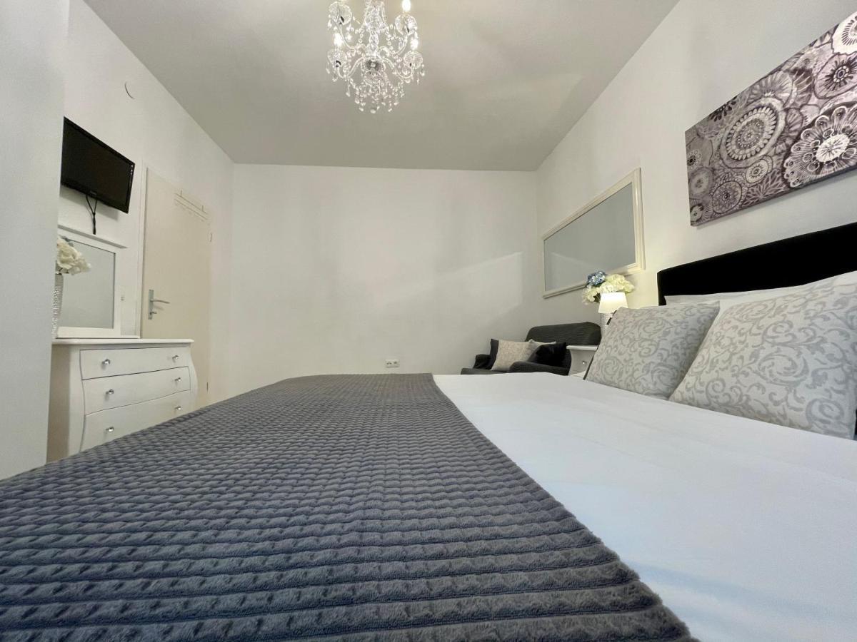 Central Square Guest House Zadar Exterior foto